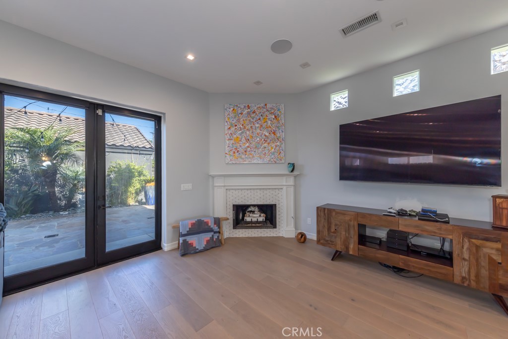 831 Frankfort Avenue