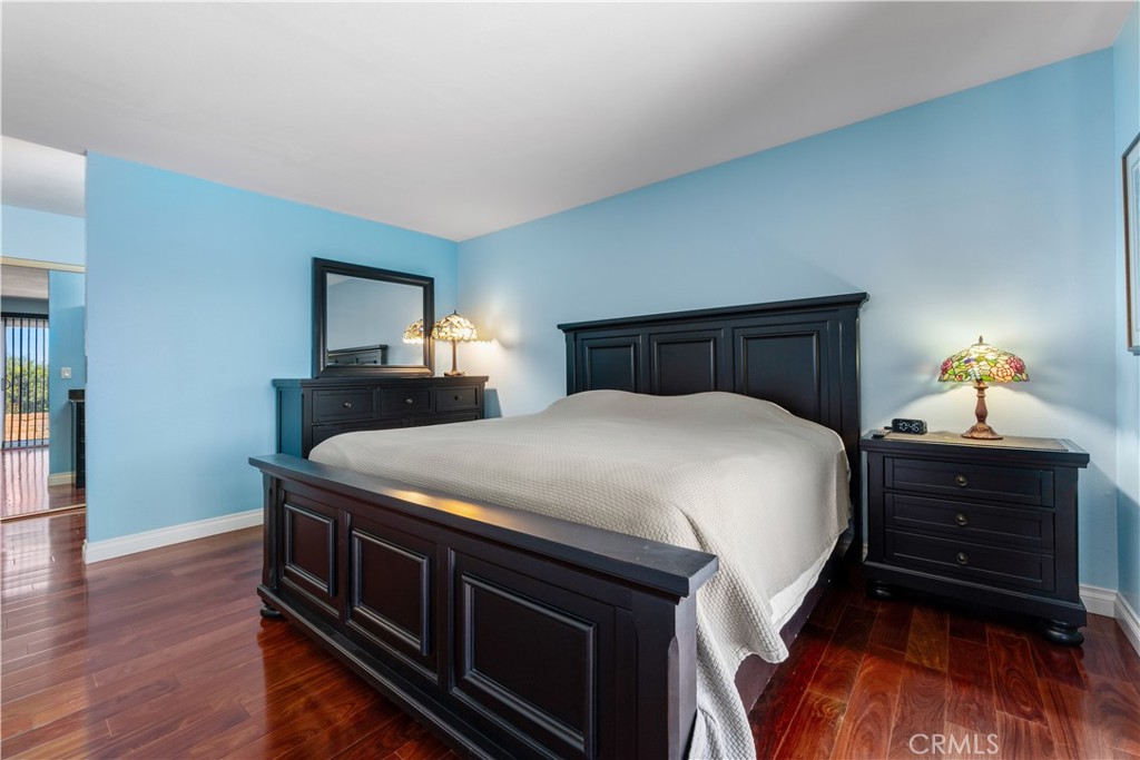 2034 E Orangeview Lane