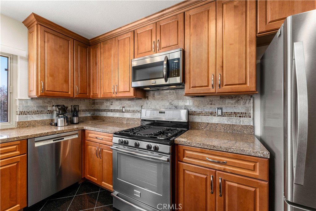 2034 E Orangeview Lane