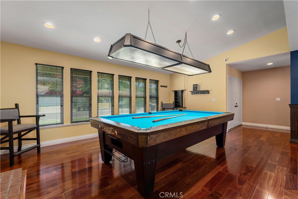 2034 E Orangeview Lane