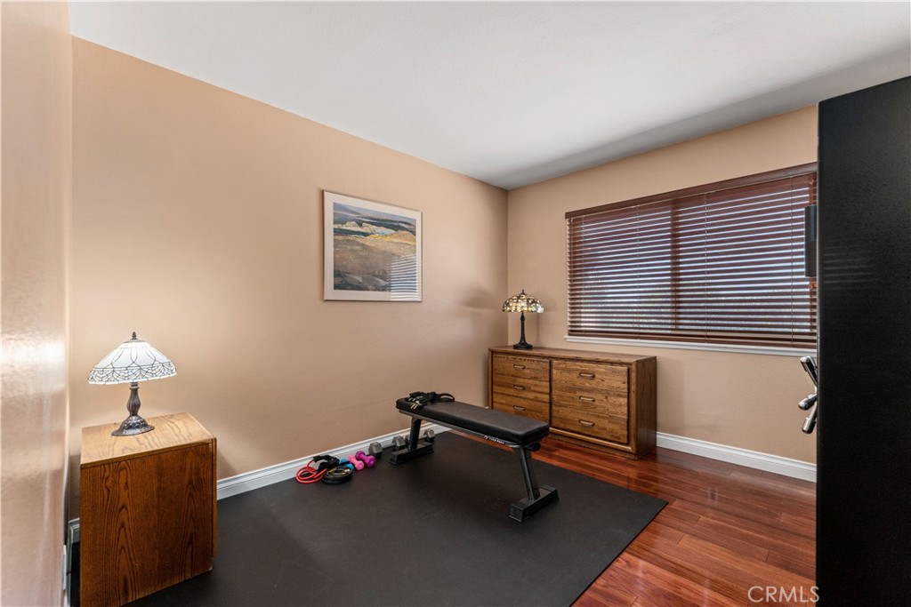 2034 E Orangeview Lane