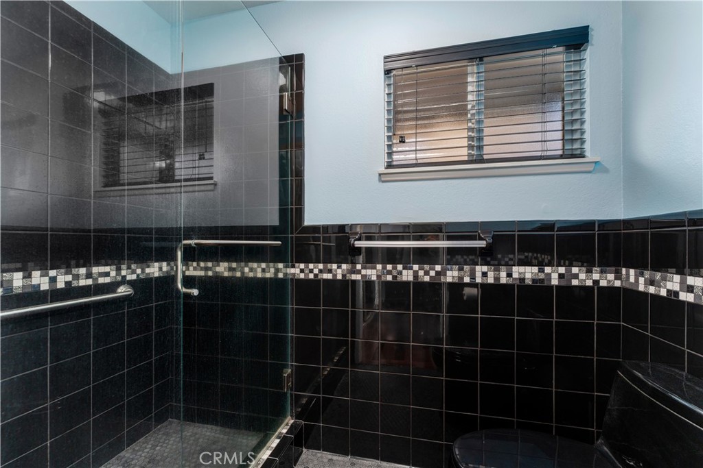 2034 E Orangeview Lane