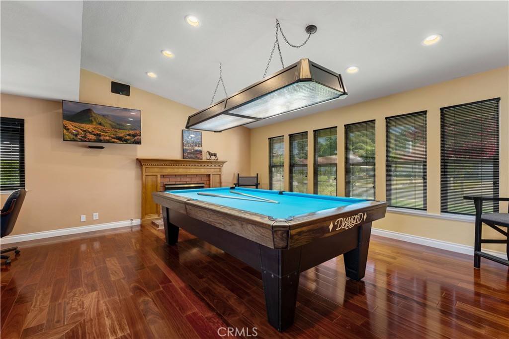 2034 E Orangeview Lane