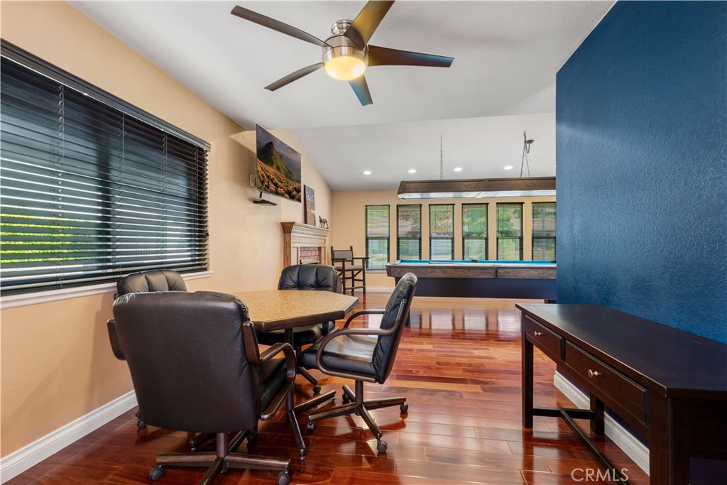 2034 E Orangeview Lane