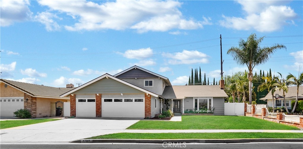 1702 Saybrook Lane