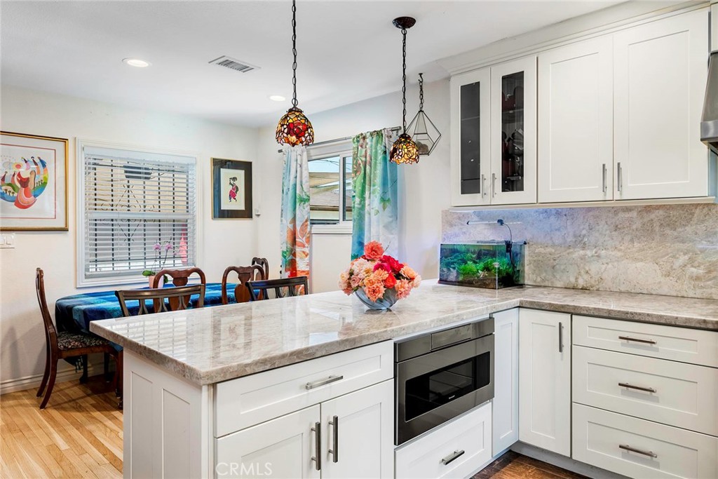 111 W Barclay Street