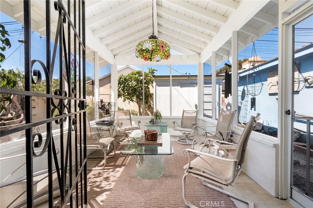 111 W Barclay Street