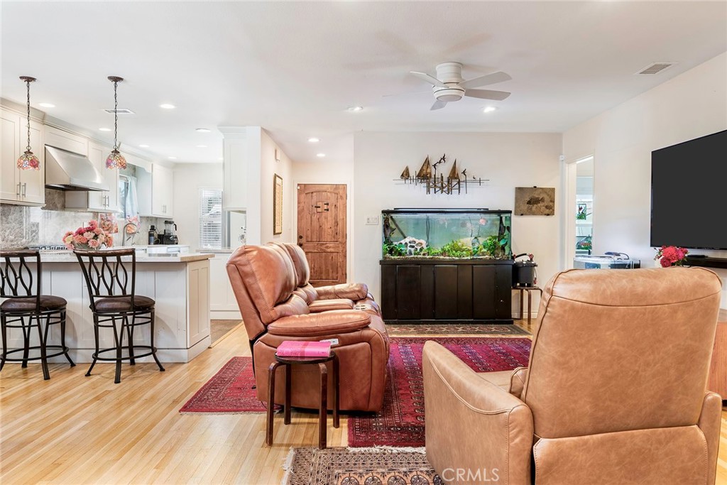 111 W Barclay Street