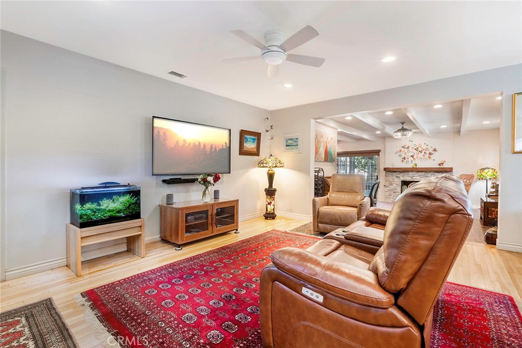 111 W Barclay Street