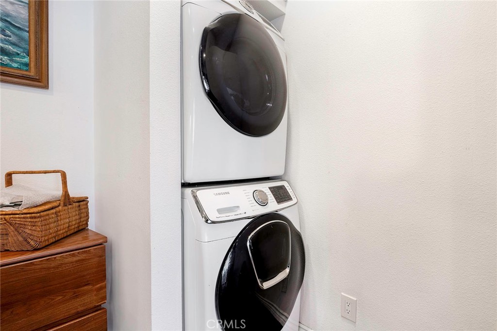 111 W Barclay Street