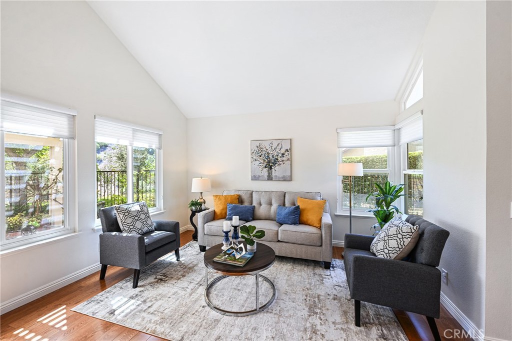 685 S Iron Horse Lane