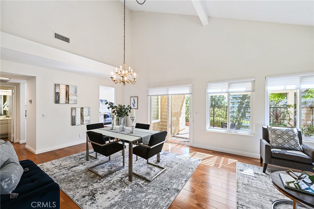 685 S Iron Horse Lane