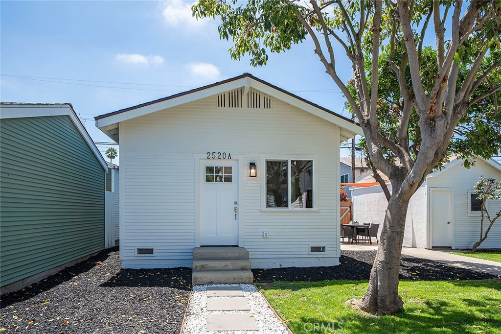 2520 East Sixth Street