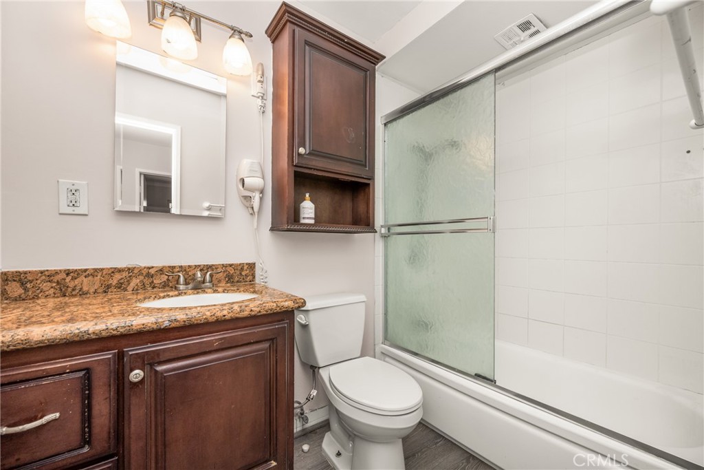 13533 Ankerton Street