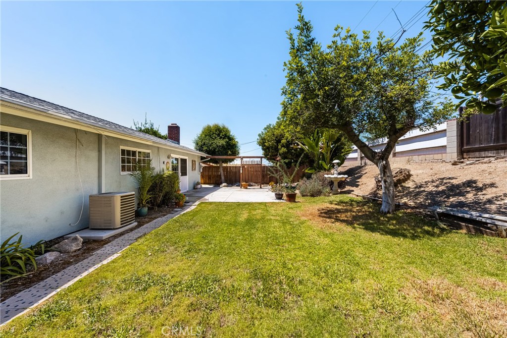 13533 Ankerton Street