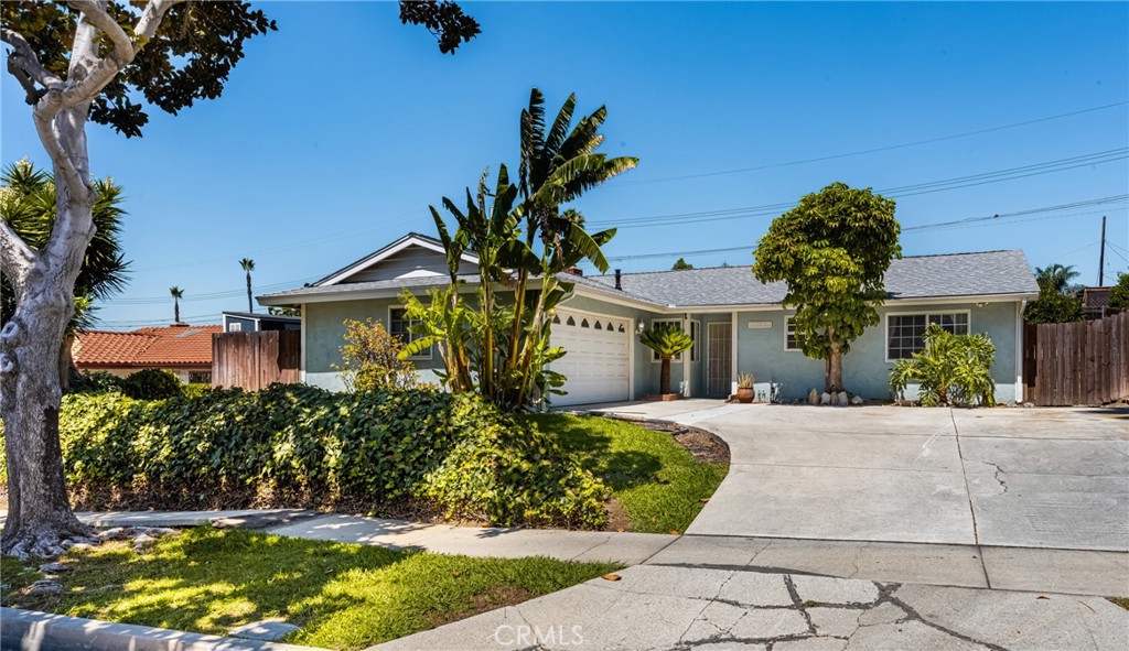 13533 Ankerton Street