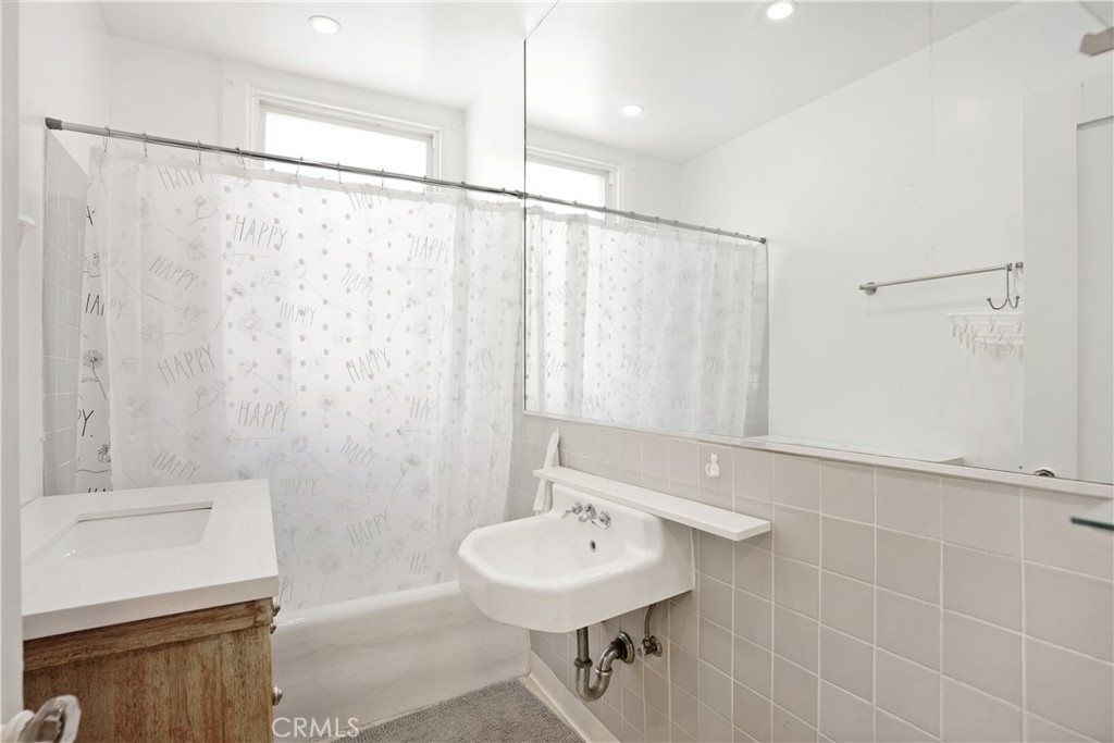 455 E Ocean Boulevard 1116