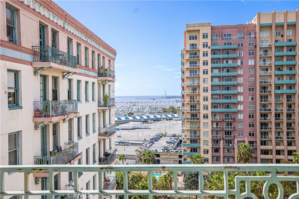 455 E Ocean Boulevard 1116
