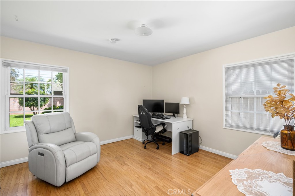 1019 W 20th Street