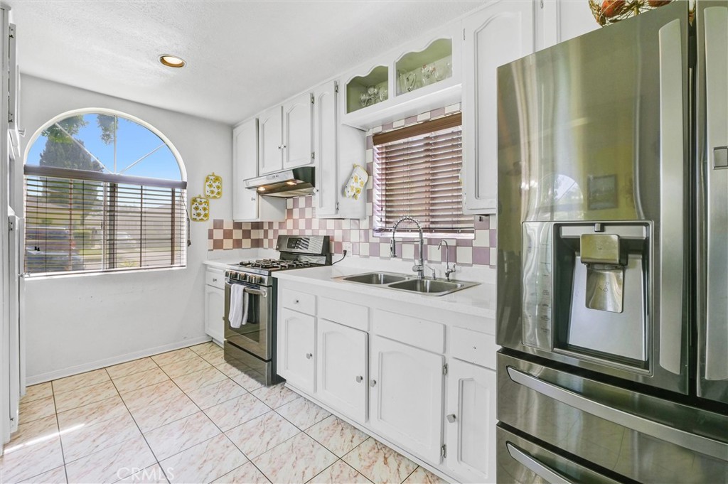 10427 Annetta Avenue