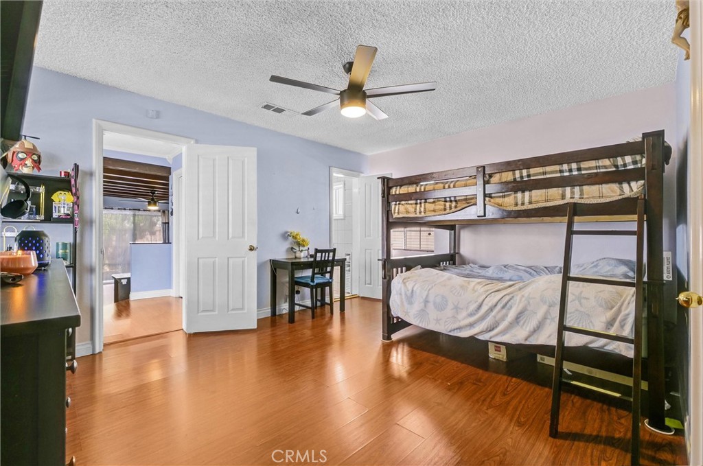 10427 Annetta Avenue