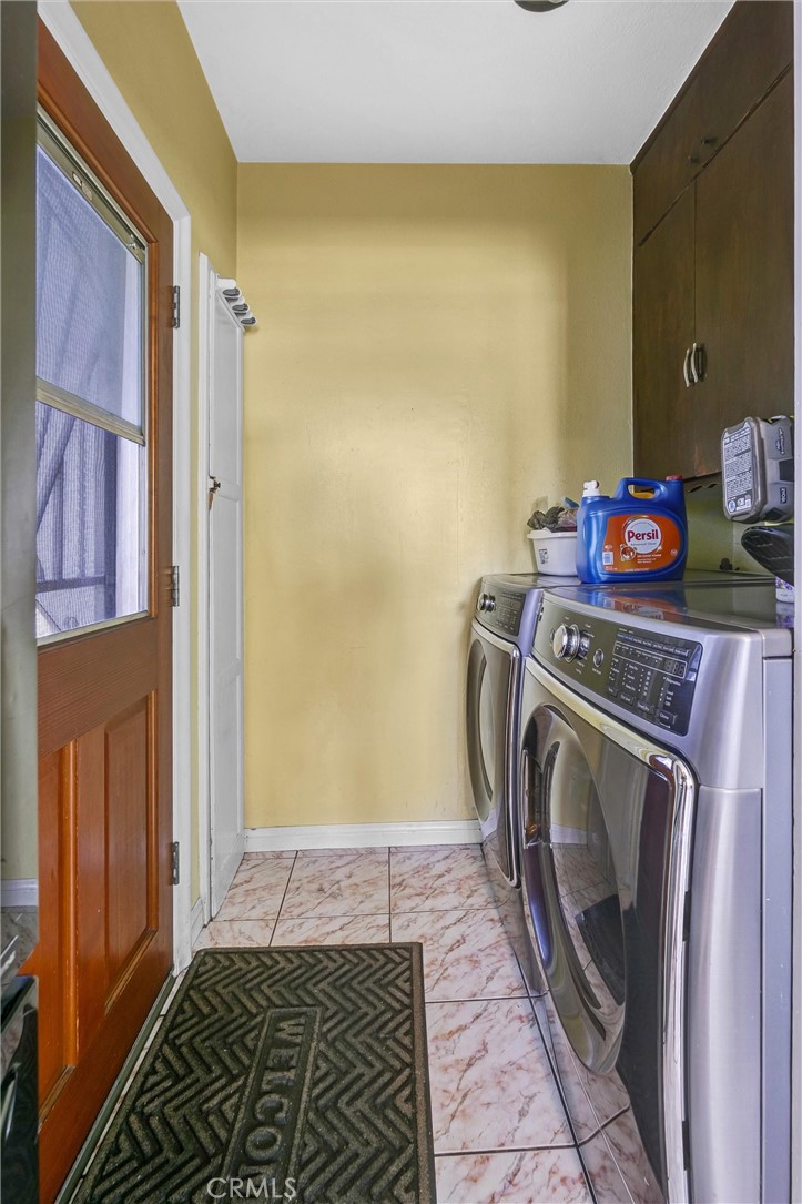 10427 Annetta Avenue