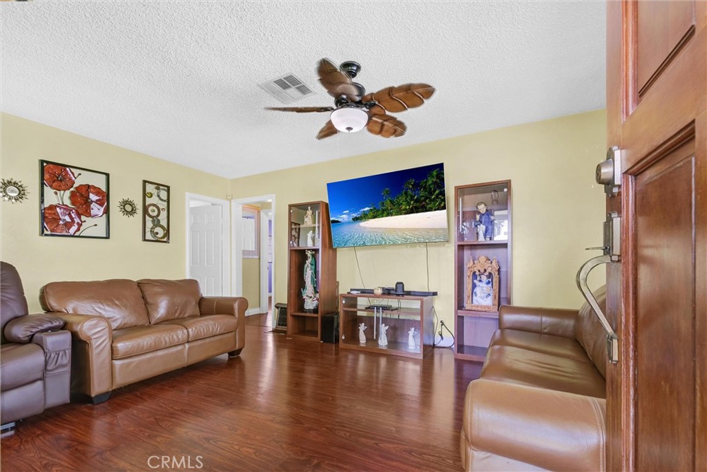 10427 Annetta Avenue