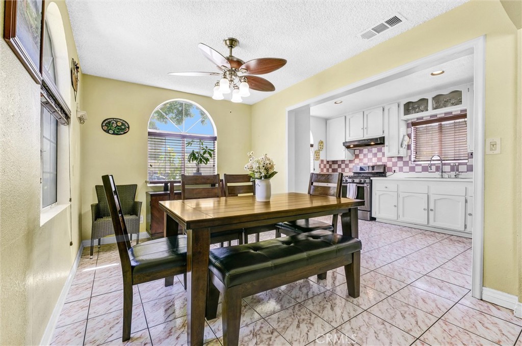 10427 Annetta Avenue