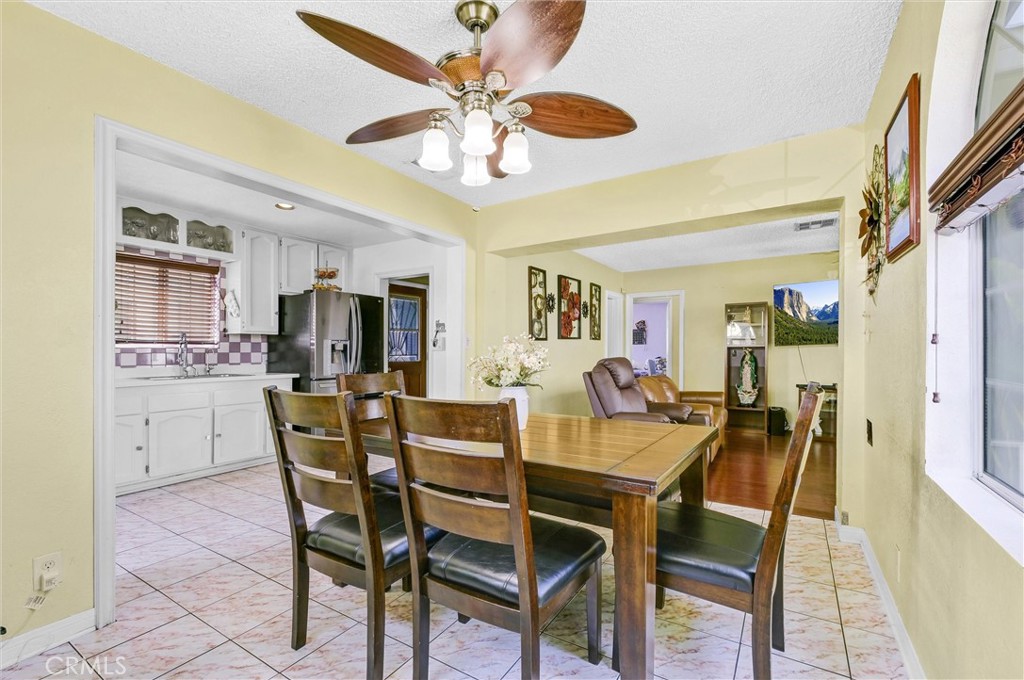 10427 Annetta Avenue