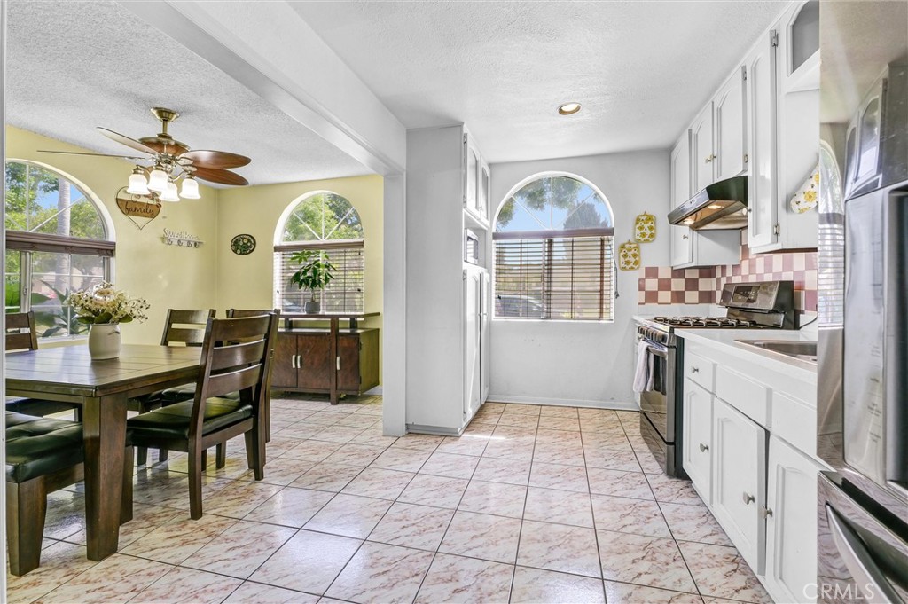 10427 Annetta Avenue