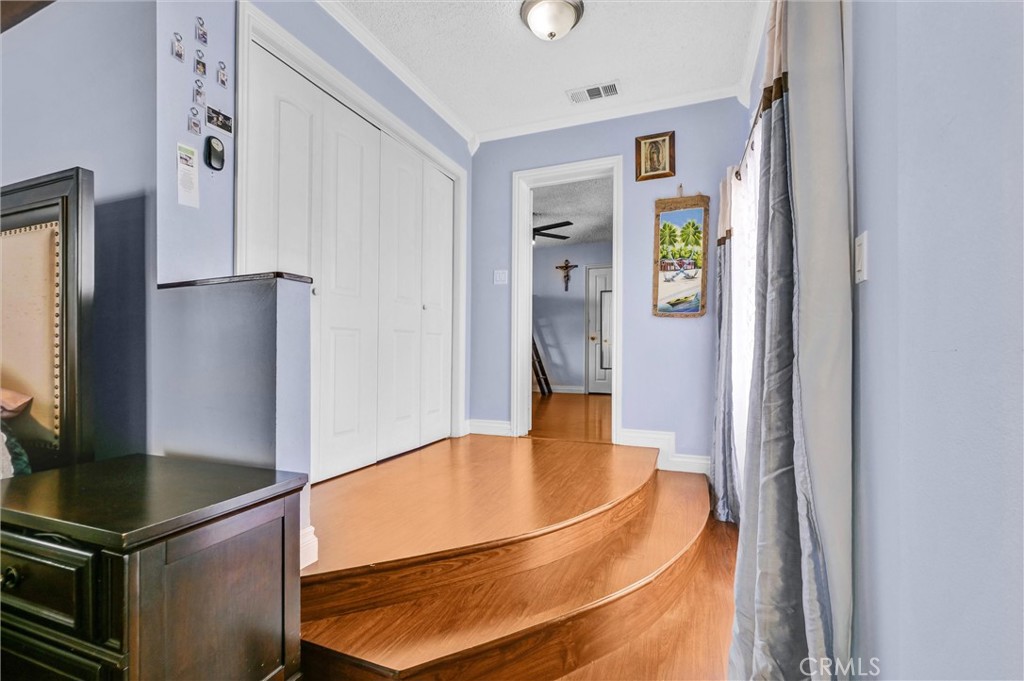 10427 Annetta Avenue