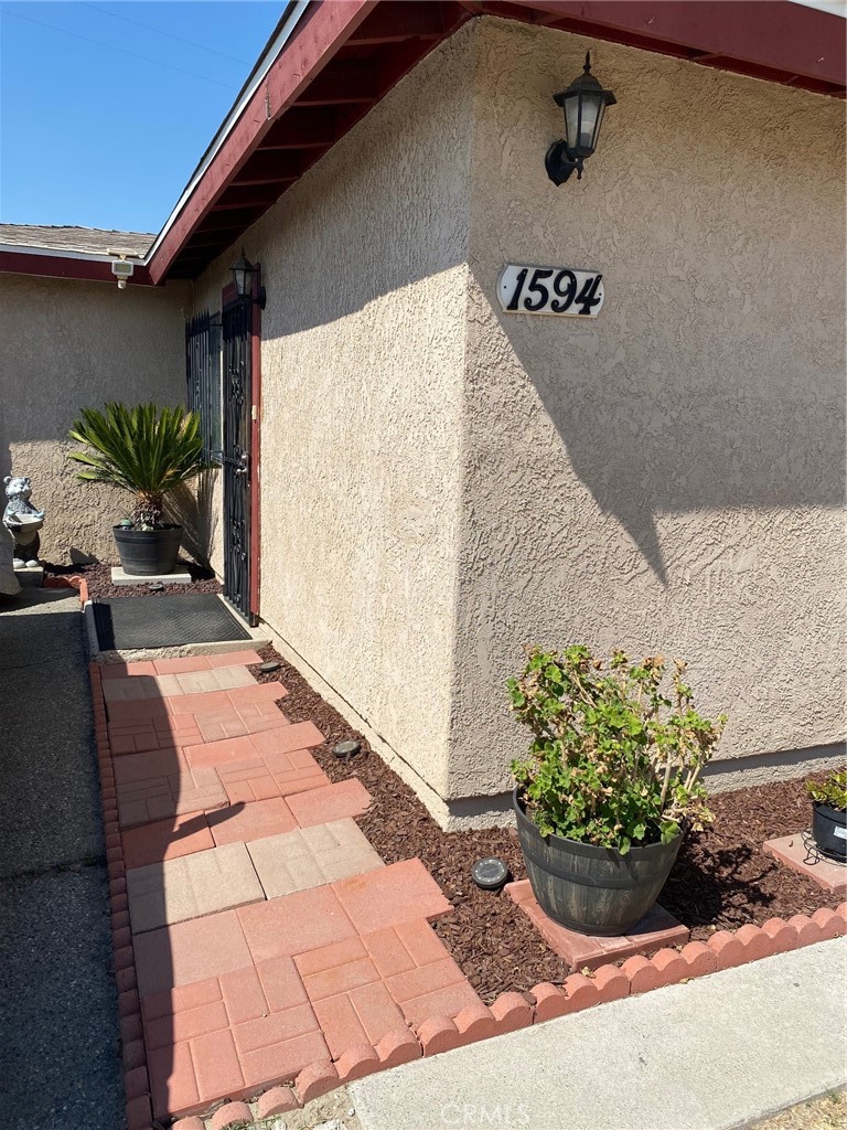 1594 Colorado Avenue