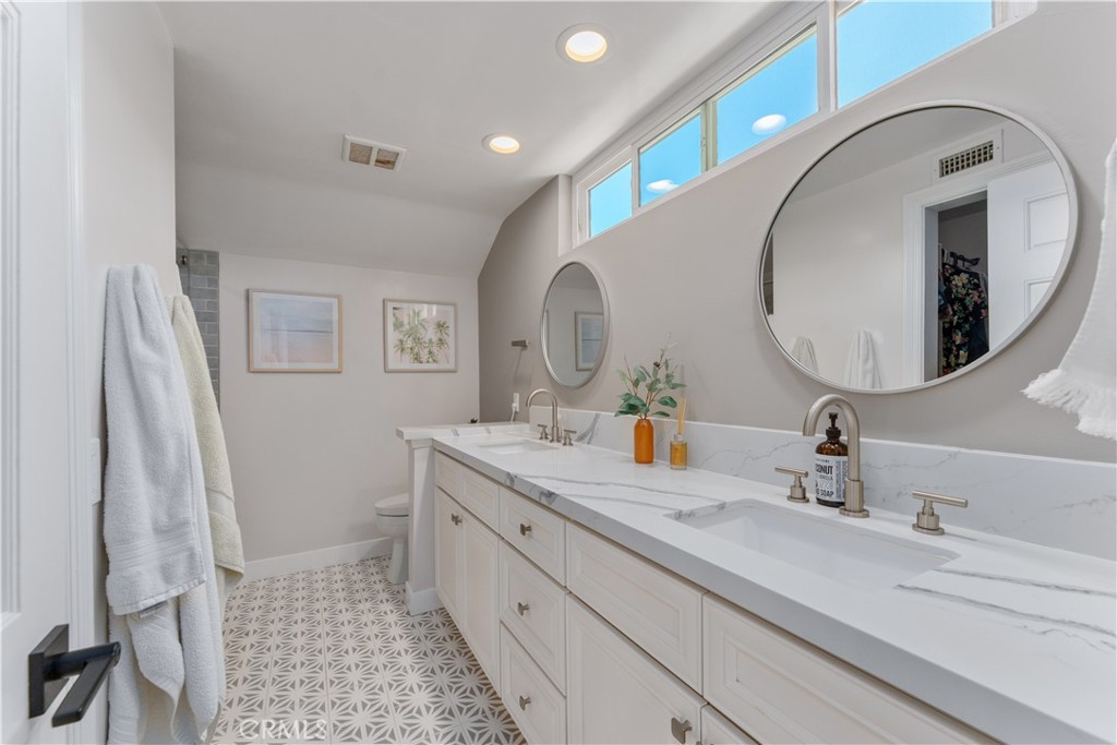 6647 E Princeton Avenue