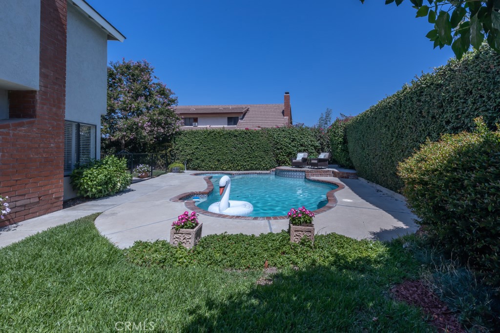 5839 E Valencia Drive