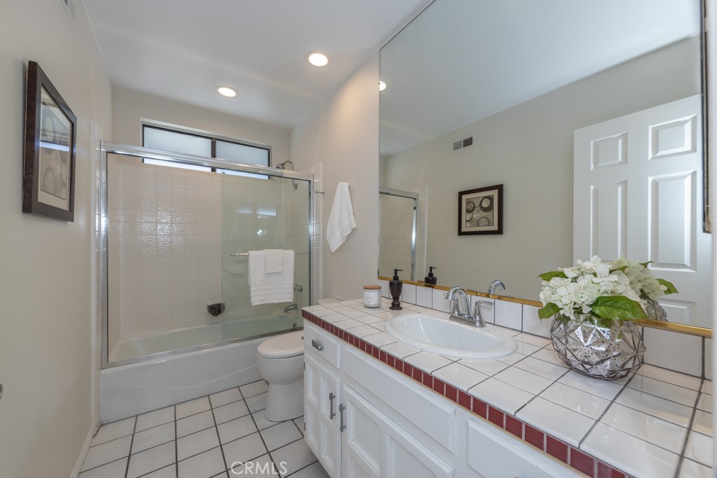 5839 E Valencia Drive