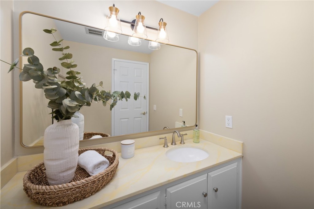 4164 Birchwood Avenue