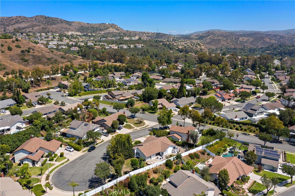 5904 E Shenandoah Avenue