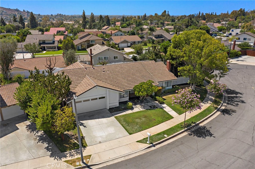 5904 E Shenandoah Avenue