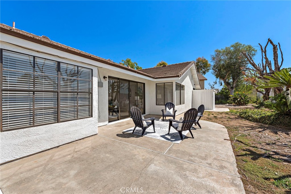 5904 E Shenandoah Avenue