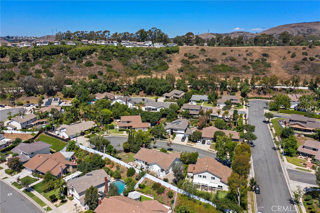 5904 E Shenandoah Avenue