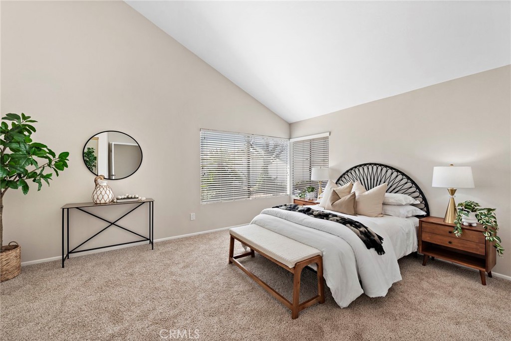 5904 E Shenandoah Avenue