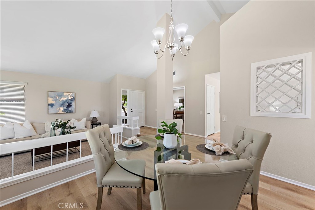 5904 E Shenandoah Avenue