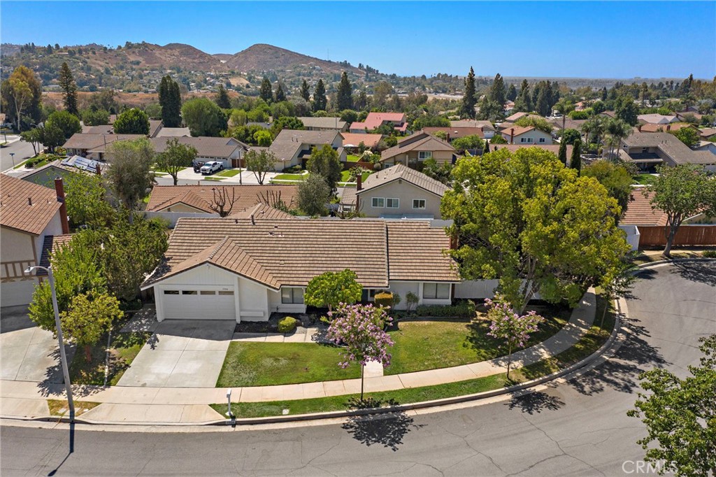 5904 E Shenandoah Avenue