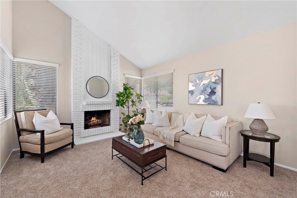 5904 E Shenandoah Avenue