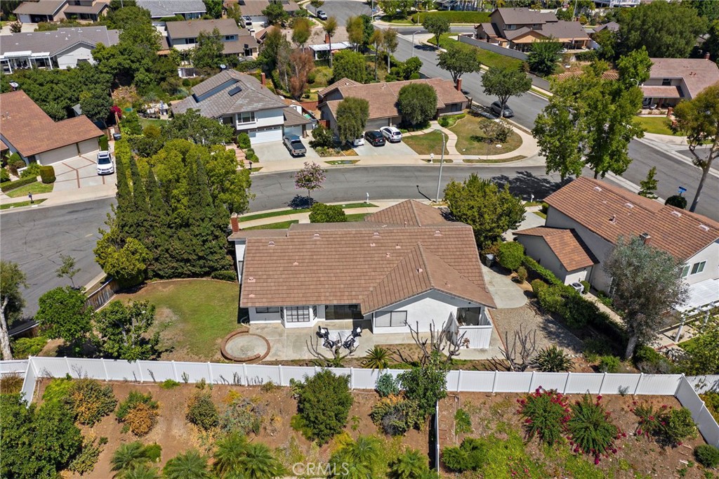 5904 E Shenandoah Avenue