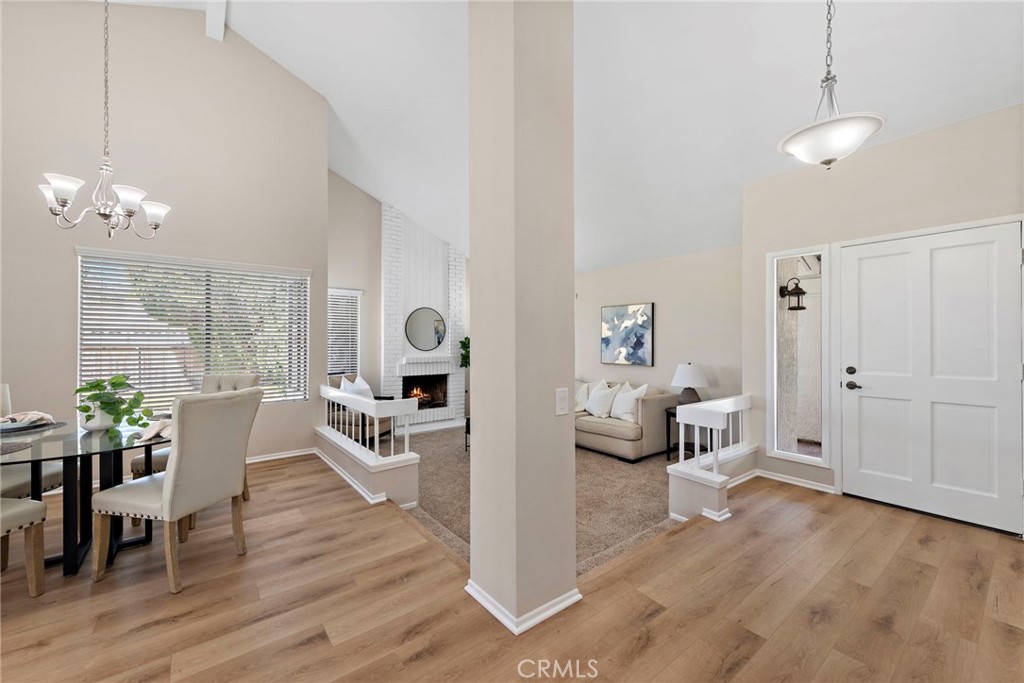 5904 E Shenandoah Avenue