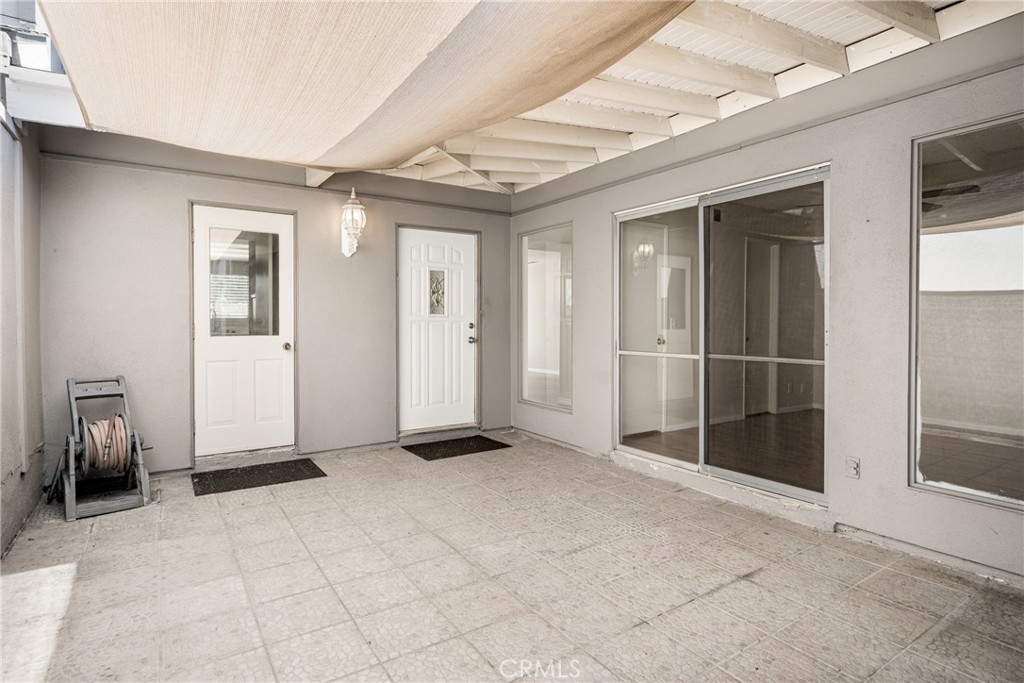 6782 Champagne Circle