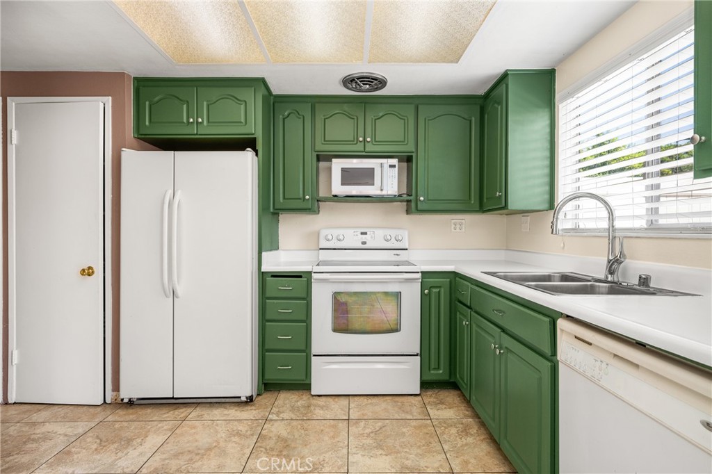 6782 Champagne Circle