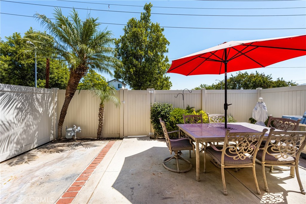 6782 Champagne Circle