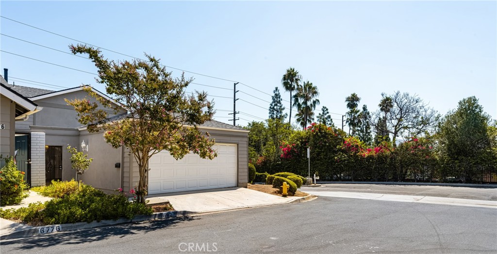 6782 Champagne Circle